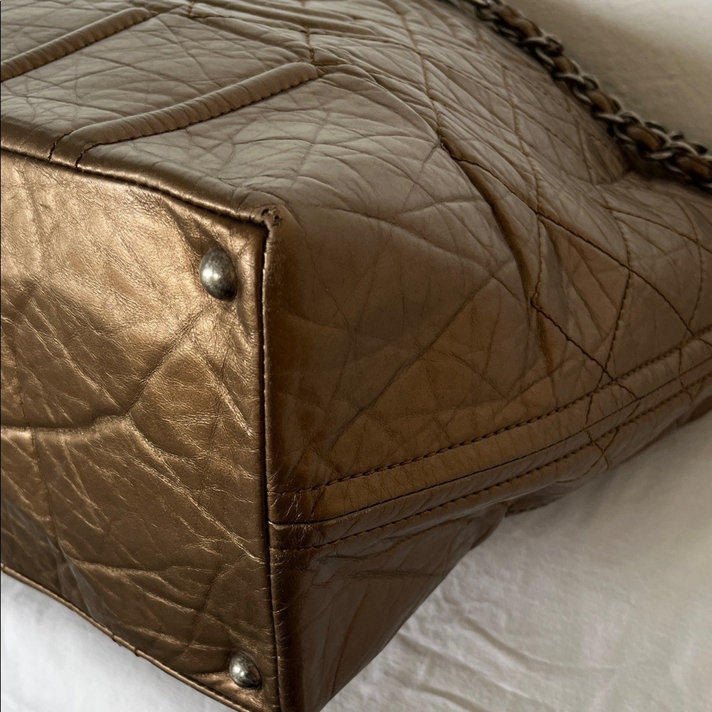 CHANEL Metallic Brown Quilted Calfskin Leather “Moscow” Tote with Chain Straps - Picture 11 of 14